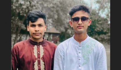 রাস্তায় পাওয়া টাকা মাইকিং করে মালিকের হাতে তুলে দিলেন দুই বন্ধু