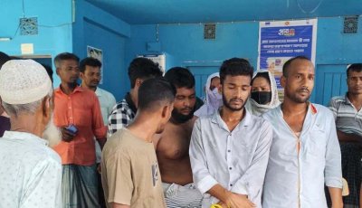 পুলিশ নয়, আবাসিক হোটেল থেকে ৬ জনকে আটক করলেন জেন-জি সদস্যরা