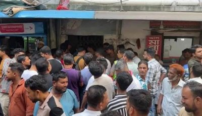 গুলিস্তানে জাসদ কার্যালয় থেকে আ. লীগ সন্দেহে অর্ধশতাধিক আটক
