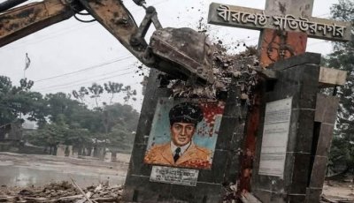 বীরশ্রেষ্ঠ মতিউরের ভাস্কর্য সরানো নিয়ে বিভ্রান্তি