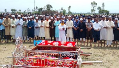 চিরনিদ্রায় শায়িত হলেন ৯ যুবক, শোকে স্তব্ধ তিন গ্রাম