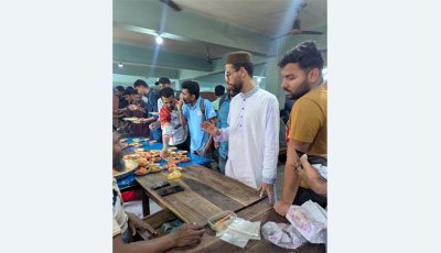 শহীদ হবিবুর রহমান হল পরিদর্শনে রাকসু’র প্রতিনিধি দল