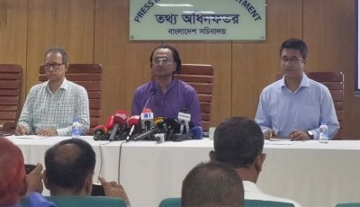 শেখ হাসিনার জন্য দেশে মৃত্যুদণ্ড অপেক্ষা করছে: ডা. জাহেদ
