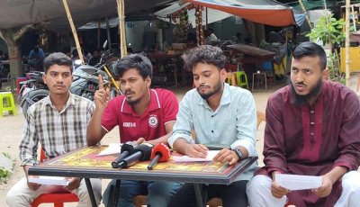 রাবি স্টেশন সংস্কার ও সকল ট্রেনের যাত্রাবিরতিসহ ৫ দাবি শিক্ষার্থীদের