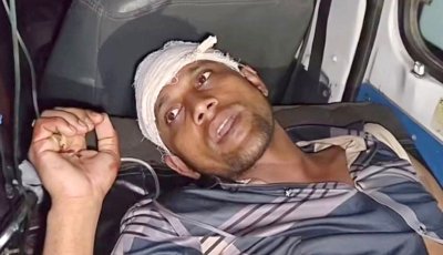 মাদকের বিরুদ্ধে প্রতিবাদ করায় ঈশ্বরদীতে যুবককে কুপিয়ে জখম