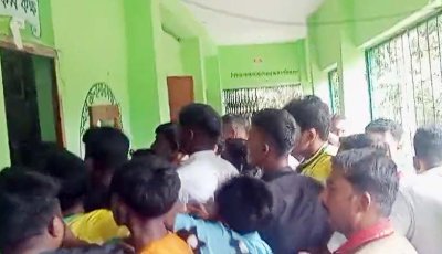 ম্যানেজিং কমিটি গঠন নিয়ে স্কুলে হামলা; প্রধান শিক্ষককে মারধরের অভিযোগ