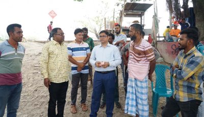 রাসিক প্রশাসকের নির্দেশে ফেরিঘাট এলাকা পরিদর্শনে প্রতিনিধি দল