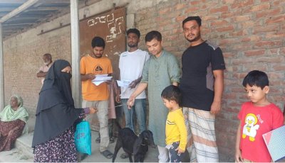 বাঘায় অসচ্ছলদের মাঝে ছাগল বিতরণ