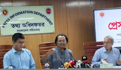 সারের সংকট নেই, মজুত ১২ দশমিক ৬১ লাখ টন: তথ্য উপদেষ্টা