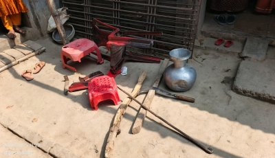 সাপাহারে জমি নিয়ে বিরোধ জেরে ভাঙচুর ও মারধর