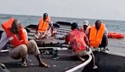 জিম্বাবুয়েতে ৯০ জনের ফেরিতে উঠল ১৫৩, ডুবে ৪৪ প্রাণহানি