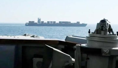 ইরানের জাহাজ জব্দ করল যুক্তরাষ্ট্র, প্রতিশোধের হুমকি তেহরানের