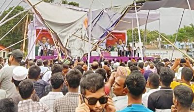 প্রধানমন্ত্রী পৌঁছানোর আগেই ভেঙে পড়লো সভামঞ্চের প্যান্ডেল