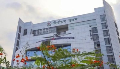 ইসির কাছে মোবাইল ফোন চান মাঠ কর্মকর্তারা