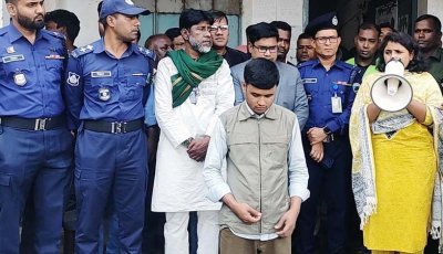 বদলগাছীতে স্কুল ছাত্রীকে প্রেমের মেসেজ দেয়ায় পিয়নকে গণধোলাই