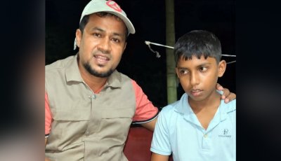মোবাইল ফোন না দেওয়ায় মা-বাবার বিরুদ্ধে অভিযোগ নিয়ে থানায় কিশোর