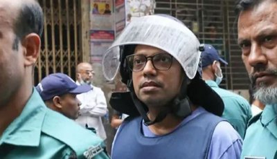 প্রিজনভ্যান দুর্ঘটনায় আহত পলক