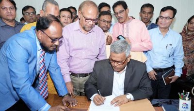 রাবির নবনিযুক্ত উপাচার্যের দায়িত্ব গ্রহণ