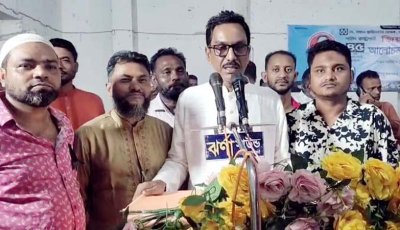 এবার মন্ত্রীকে ‘প্রিয় নবী’ বলে সমালোচনায় ফেনী জেলা পরিষদ প্রশাসক