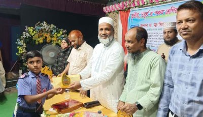 গোমস্তাপুর কৃতী শিক্ষার্থীদের সংবর্ধনা