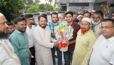 সিটি সেন্টার পরিদর্শন করলেন রাসিক প্রশাসক
