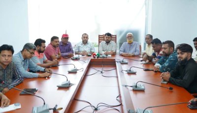 রাজশাহী প্রেসক্লাবের নেতৃবৃন্দের সাথে রাসিক প্রশাসকের মতবিনিময়