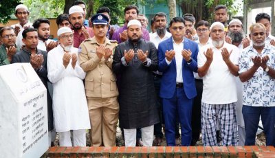 জুলাই গণঅভ্যুত্থান দিবসে রাজশাহীতে শহীদ সাকিব আনজুমের কবর জিয়ারত