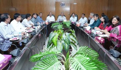 রাবি উপাচার্যের সাথে জাবি প্রতিনিধিদলের সৌজন্য সাক্ষাৎ ও মতবিনিময়