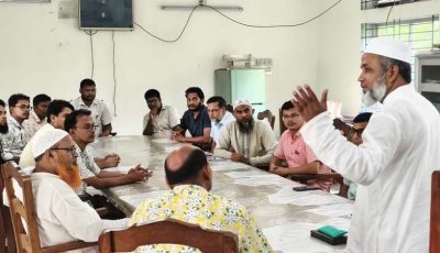 গোমস্তাপুর বিভিন্ন শিক্ষা প্রতিষ্ঠান পরিদর্শনে এমপি মিজানুর রহমান