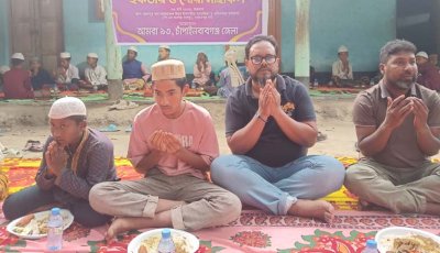 গোমস্তাপুরে এসএসসি ৯৩ ব্যাচের ইফতার