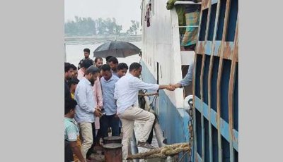 মাঝ নদী থেকে হান্নান মাসউদের জন্য লঞ্চ  ফিরলো ফেরিঘাটে