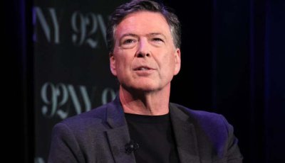 ট্রাম্পকে হুমকি দেওয়ার অভিযোগ এফবিআইয়ের সাবেক পরিচালকের বিরুদ্ধে