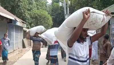 কুড়িগ্রামে ফের গুদাম ভেঙে সার নিয়ে যাওয়ার অভিযোগ