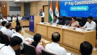 সরকারি কর্মীদের বেতন ৪০০ শতাংশ বাড়ানোর প্রস্তাব