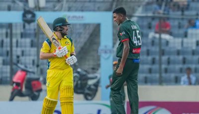 অজিদের বিপক্ষে সিরিজ জয়ে দুই কোটি টাকা বোনাস পাচ্ছেন মিরাজরা
