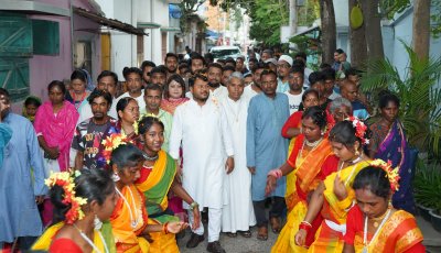 ধর্মপল্লীর উদ্যোগে রাসিক প্রশাসককে সংবর্ধনা