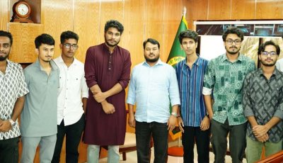 রাসিক প্রশাসকের সাথে রুয়েট শিক্ষার্থীদের সৌজন্য সাক্ষাৎ