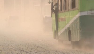 বায়ুদূষণে শীর্ষে ঢাকা, বাতাস ‘অস্বাস্থ্যকর’