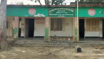 নাচোলে ৩৮ প্রাথমিক বিদ্যালয়ে নেই প্রধান শিক্ষক  শিক্ষকসংকটে খুঁড়িয়ে চলছে পাঠদান, বাড়ছে সহকারী শিক্ষকদের চাপ