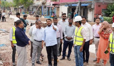 রাজশাহী মহানগরীতে নির্মাণাধীন তিনটি ফ্লাইওভার পরিদর্শনে রাসিক প্রশাসক