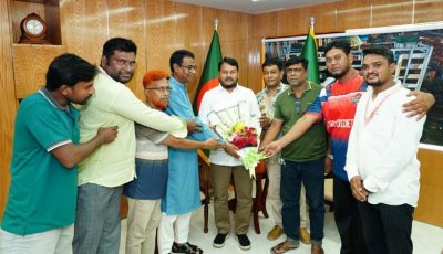 রাসিক প্রশাসকের সাথে রাজশাহী ইলেকট্রিক মিস্ত্রি শ্রমিক ইউনিয়ন নেতৃবৃন্দের সৌজন্য সাক্ষাৎ