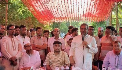 গুরুদাসপুরে রাস্তা নির্মাণের উদ্বোধন