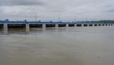 হঠাৎ বেড়ে গেলো তিস্তার পানি, ঘরবন্দি শত শত পরিবার