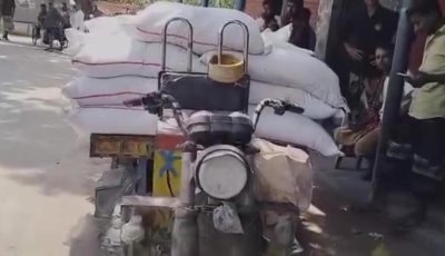 মান্দায় পাচারকালে ৪৫ বস্তা রাসায়নিক সার আটক