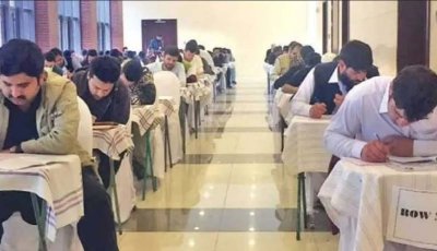 পাকিস্তানে আফগান শিক্ষার্থীদের মেডিকেল শিক্ষা স্থগিত, ফিরতে হবে দেশে