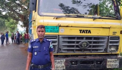 বাঘায় চুরি হওয়া ট্রাক উদ্ধার