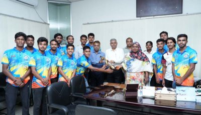 রাবির অ্যাথলেটিকস ও তায়কোয়ান্ডো চ্যাম্পিয়ন দলকে উপাচার্যের অভিনন্দন