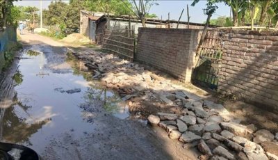 শিবগঞ্জে রাস্তা দখল করে বাড়ি ও সীমানা প্রাচীর নির্মাণে ভোগান্তিতে এলাকাবাসী