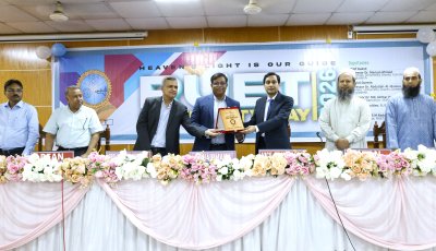 যৌথভাবে সমাজকে এগিয়ে নেয়ার শিক্ষাও দেয় বিশ্ববিদ্যালয় : ইউজিসির চেয়ারম্যান
