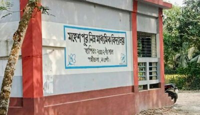 পত্নীতলায় ৪ শিক্ষক নিয়োগে বাণিজ্যের অভিযোগ